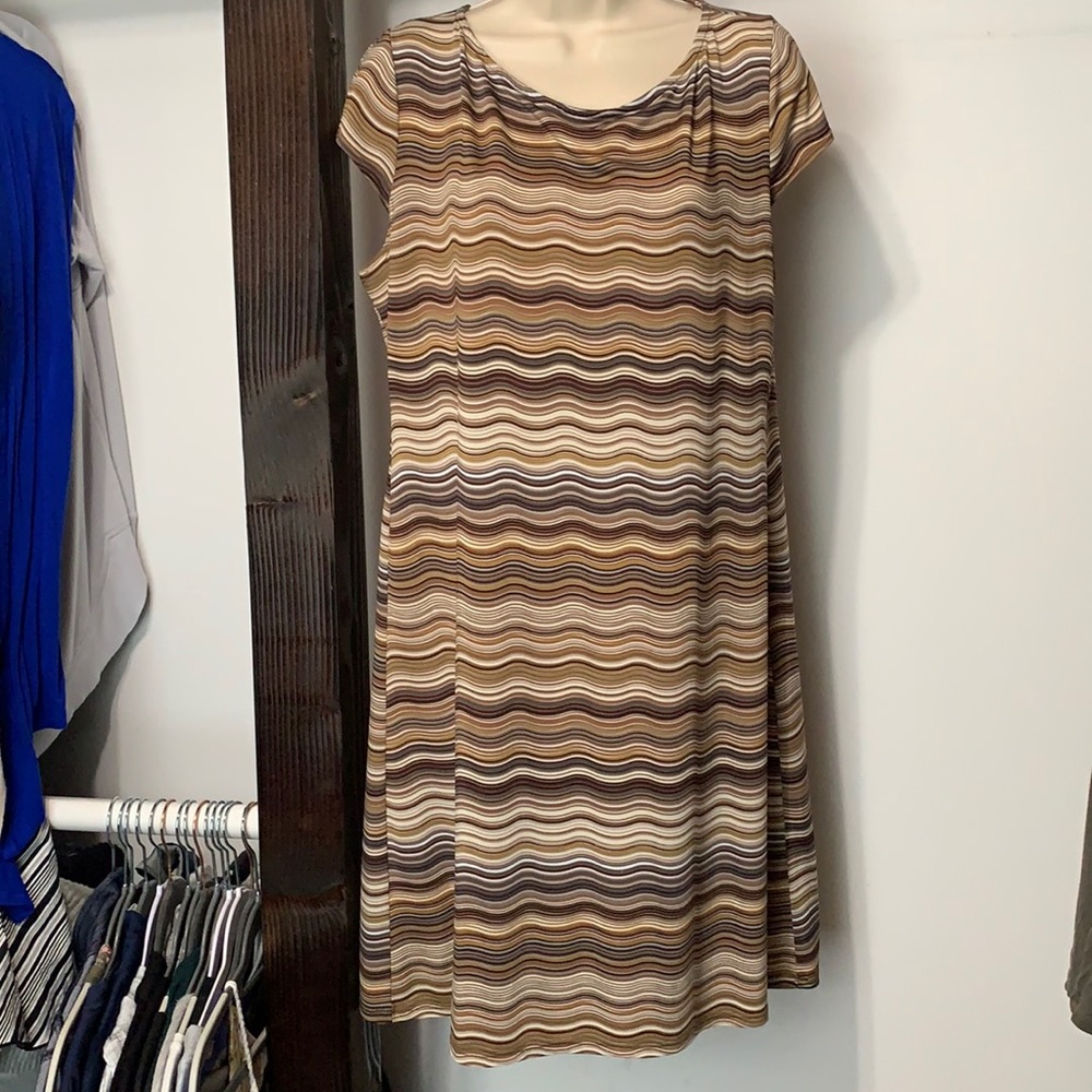 Dress - short sleeves and silky